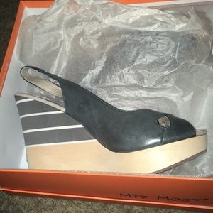 NIB Miz Moos wedge sandals